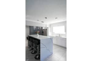 448 Alemeda Drive, Palm Springs, FL 33461 - MLS#R11168353