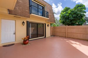 226 Alemeda Drive, Palm Springs, FL 33461 - MLS#R11168358