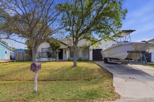 1818 Notre Dame Avenue, Port Saint Lucie, FL 34953 - MLS#R11168464