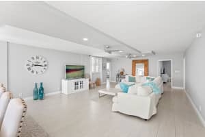 2000 Ocean Boulevard, Delray Beach, FL 33483 - MLS#R11168506