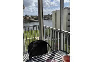 650 Snug Harbor Drive, Boynton Beach, FL 33435 - MLS#R11168528