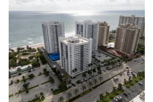 1904 Ocean Drive, Hallandale Beach, FL 33009 - MLS#R11168583