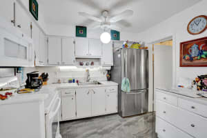 2702 Knight Lane, Delray Beach, FL 33445 - MLS#R11168612