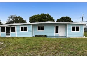 360 Barraclough Street, Fort Pierce, FL 34982 - MLS#R11168697