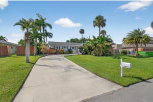 802 Mallard Drive, Delray Beach, FL 33444 - MLS#R11168712