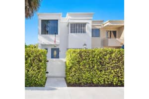 12702 Peconic Court, Wellington, FL 33414 - MLS#R11168779