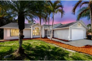 2482 Avondale Street, Port St Lucie, FL 34984 - MLS#R11168798