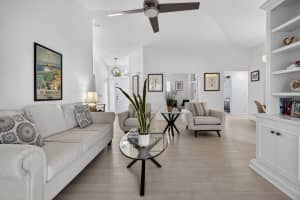 MLS# R11168811, Palm Beach Gardens, Florida 33418