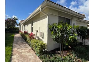 MLS# R11168836, Boca Raton, Florida 33484
