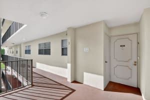 3524 Via Poinciana 303, Lake Worth, FL 33467, Lake Worth, FL 33467 - MLS#R11168910