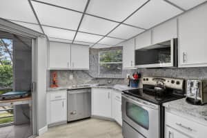 3524 Via Poinciana 303, Lake Worth, FL 33467, Lake Worth, FL 33467 - MLS#R11168910