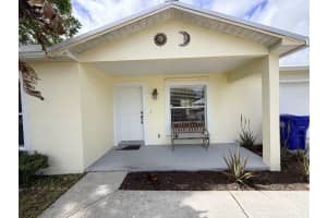 8015 104th Avenue, Vero Beach, FL 32967 - MLS#R11168971