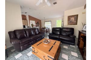 8015 104th Avenue, Vero Beach, FL 32967 - MLS#R11168971