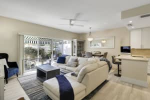 6 Oakleaf Court, Tequesta, FL 33469 - MLS#R11169087