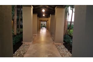 1830 Embassy Drive, West Palm Beach, FL 33401 - MLS#R11169088