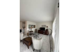 MLS# R11169092, West Palm Beach, Florida 33417