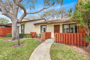 8091 Villa Circle, Hobe Sound, FL 33455 - MLS#R11169099