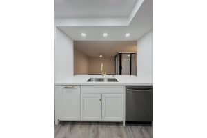 500 Egret Circle, Delray Beach, FL 33444 - MLS#R11169106