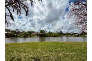 6295 33rd Manor, Vero Beach, FL 32966 - MLS#R11169113