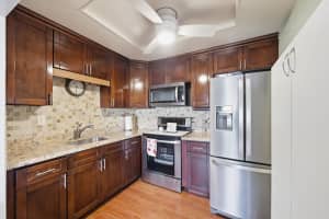 888 Flanders S, Delray Beach, FL 33484, Delray Beach, FL 33484 - MLS#R11169132