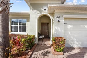 1114 Demedici Rd Road, Port Saint Lucie, FL 34986 - MLS#R11169247