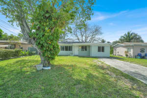 64 7th Court, Deerfield Beach, FL 33441 - MLS#R11169281