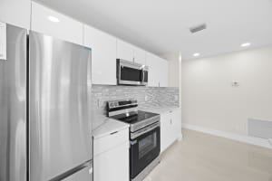 5664 Boynton Crescent, Boynton Beach, FL 33437 - MLS#R11169351