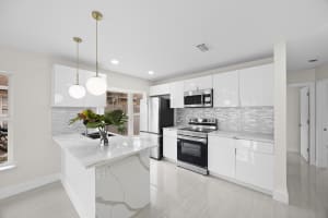 5664 Boynton Crescent, Boynton Beach, FL 33437 - MLS#R11169351