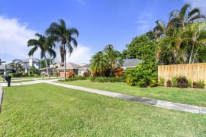 691 Foresteria Avenue, Wellington, FL 33414 - MLS#R11169369