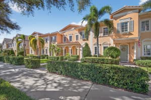 555 Dakota Drive, Jupiter, FL 33458 - MLS#R11169612