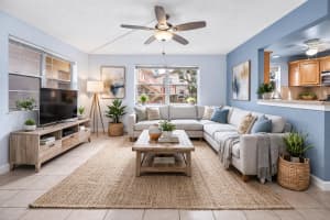 35 Sussex B, West Palm Beach, FL 33417, West Palm Beach, FL 33417 - MLS#R11169628