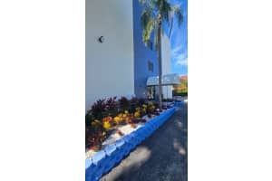 105 Riverside Drive, Pompano Beach, FL 33062 - MLS#R11169637
