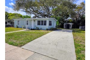 1715 31st Avenue, Vero Beach, FL 32960 - MLS#R11169684