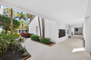 911 Oak Harbour Drive, Juno Beach, FL 33408 - MLS#R11169735