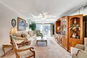 2901 Victoria Circle, Coconut Creek, FL 33066 - MLS#R11169768