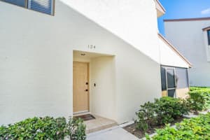 950 Kanner Highway, Stuart, FL 34994 - MLS#R11169792