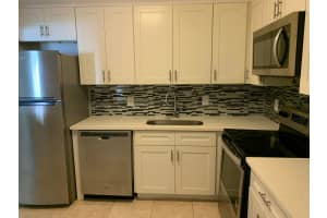 708 2nd Avenue, Deerfield Beach, FL 33441 - MLS#R11169831