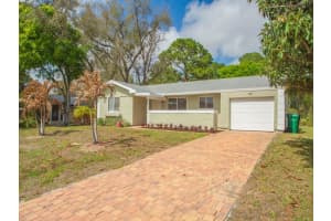 2317 Gillette Avenue, Port Saint Lucie, FL 34952 - MLS#R11169857