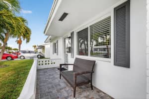 2010 6th Avenue, Boynton Beach, FL 33426 - MLS#R11169878