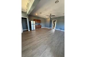 905 5th Place, Vero Beach, FL 32962 - MLS#R11169981