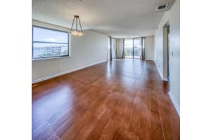 890 Federal Highway, Lantana, FL 33462 - MLS#R11170018