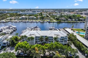 100 Macfarlane Drive, Delray Beach, FL 33483 - MLS#R11170022