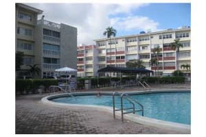 410 SE 2nd St, Hallandale Beach, FL 33009, Sold 08/08/12