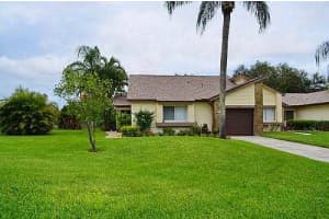 106 Village Walk Dr, Royal Palm Beach, FL 33411, Sold 07/31/12