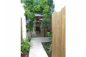 2040 Colonial Rd, Fort Pierce, FL 34950, Sold 09/27/12