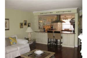 35 SE 13th St, Boca Raton, FL 33432, Sold 12/05/12