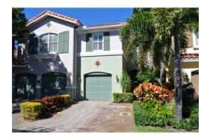 117 Las Brisas Cir, Hypoluxo, FL 33462, Sold 05/01/13