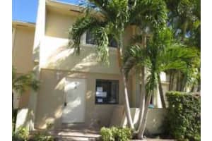 139 Sparrow Dr, Royal Palm Beach, FL 33411, Sold 10/01/13
