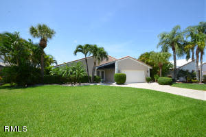275 NW 69th St, Boca Raton, FL 33487, Sold 08/14/13