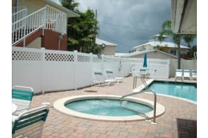 115 SE Village Dr, Port St. Lucie, FL 34952, Sold 12/09/13